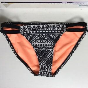 NWOT Xhilaration Tribal Print Bikini Bottom